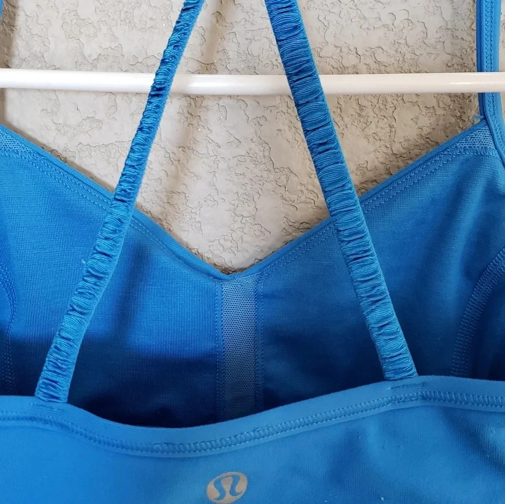 Lululemon tank top non padded size 4 - Picture 4 of 4